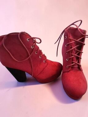 Forever 21 Red Lace-Up Chunky Heel Ankle Booties Womens Shoe Size 9 Sexy Fashion